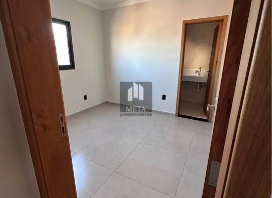 WhatsApp Image 2025-05-28 at 13.08.02 (2)