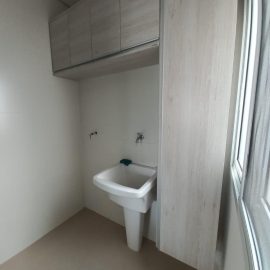 e30f13fc-e0d9-4e16-a190-347318605725